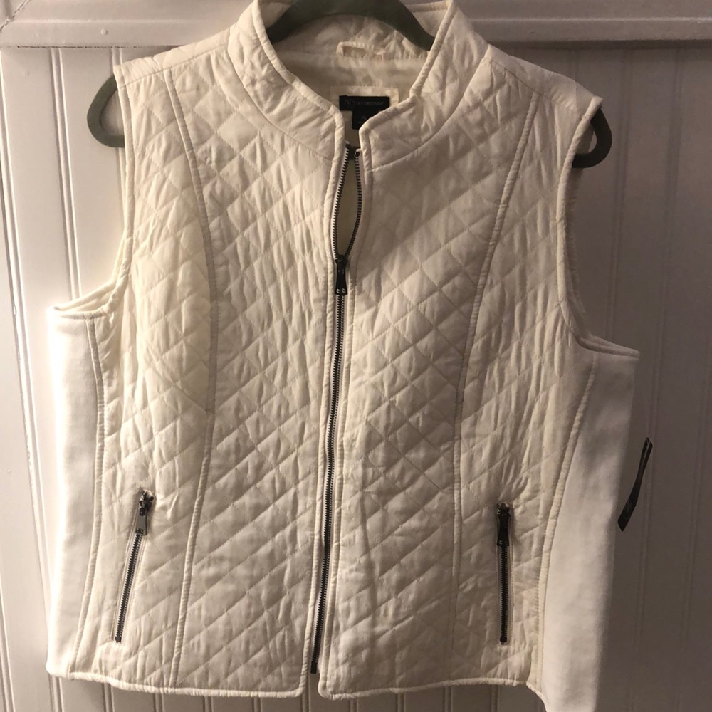 NWT NEW DIRECTIONS IVORY QUILTED VEST  XL